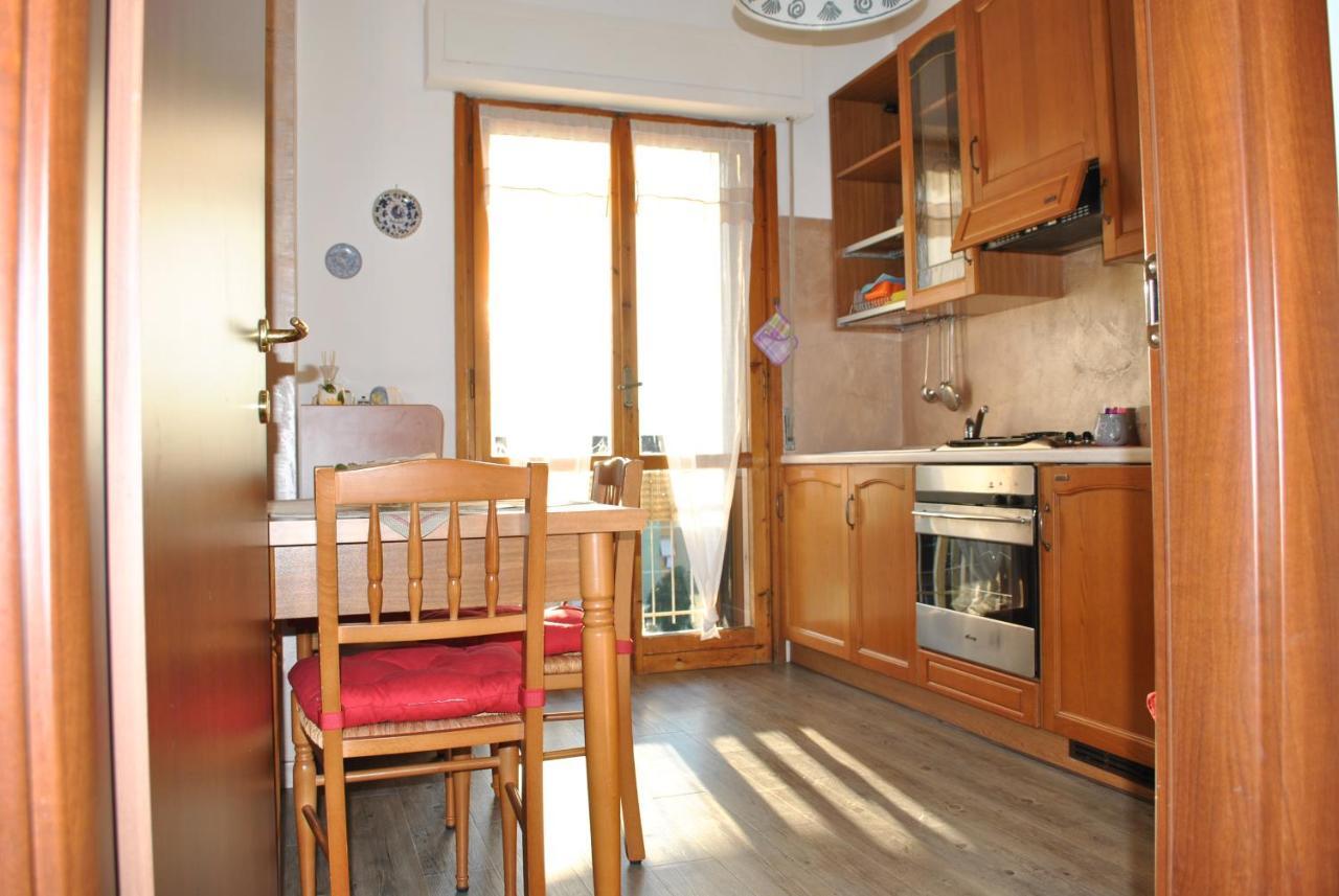 La Primula Apartment Ceparana Екстериор снимка